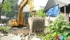 UBND phường Liêm Chính tổ chức cưỡng chế thu hối đất đối với hộ gia đình lấn chiếm đất của cơ quan tổ chức quản lý