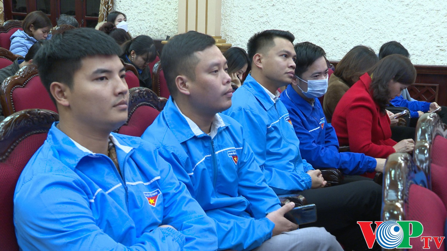 quang 00 05 14 04 Still272