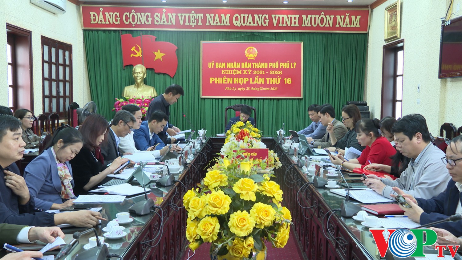 quang 00 00 43 09 Still651