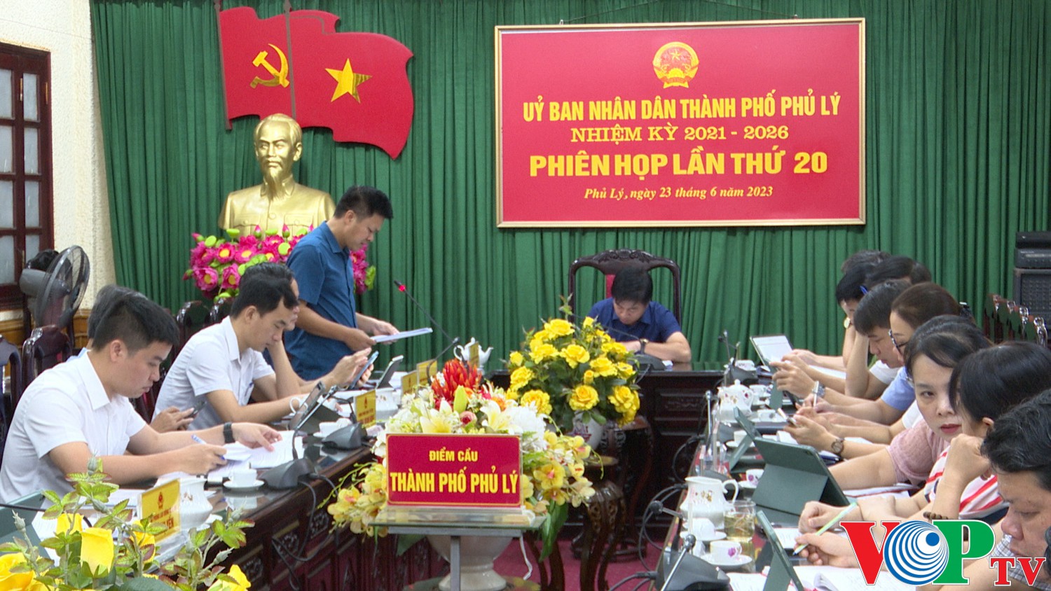 13 6 Ban CHQS tp họi nghi tong ket thuc hien luat si quan QDND Viet Nam 00 03 06 40 Still027