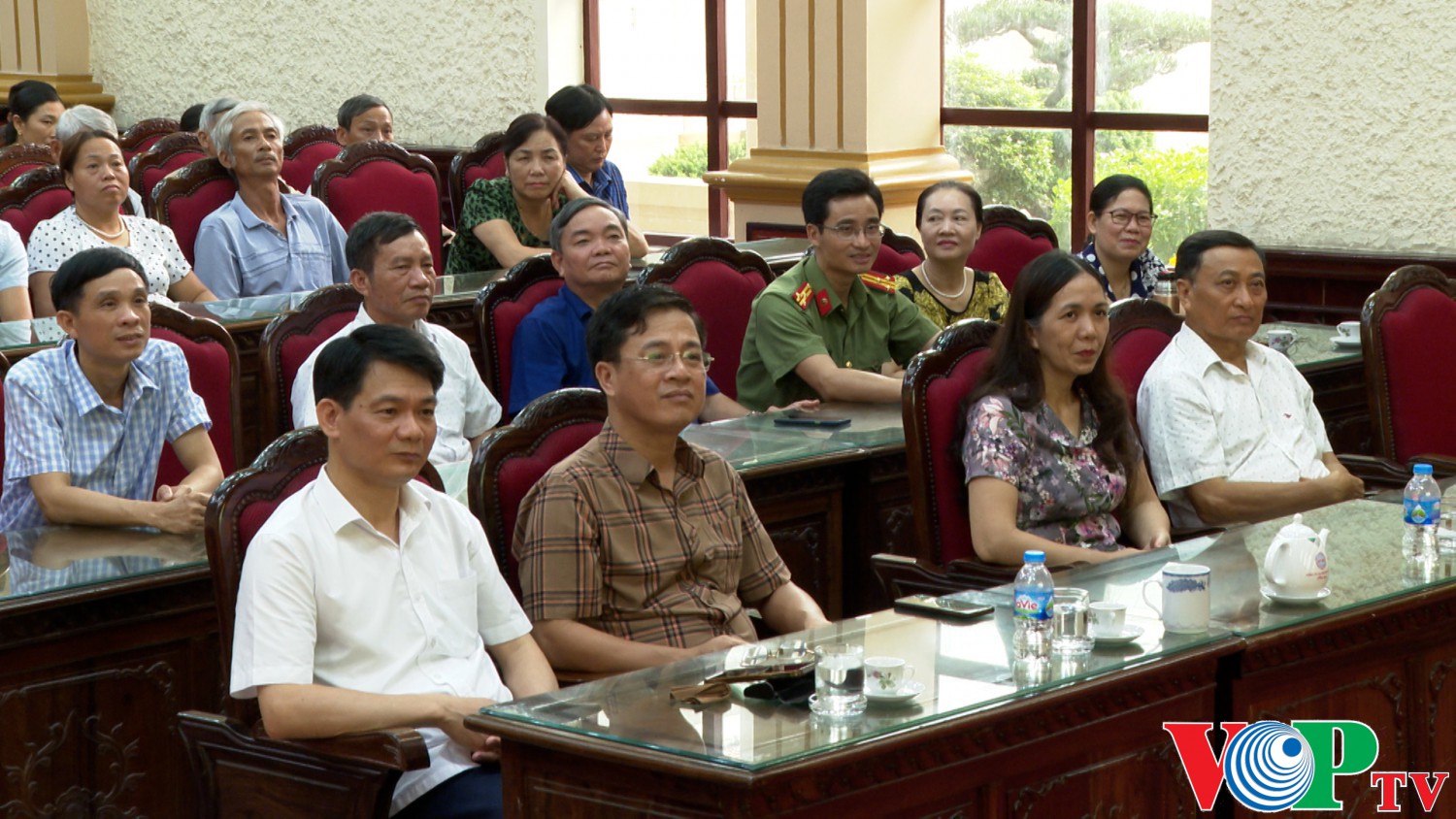 Chuyên gia tâm lý - Tiến sỹ Đinh Đoàn nói chuyện và giao lưu với các gia đình trên địa bàn thành phố Phủ Lý về chuyên đề “Gia đình hạnh phúc – Quốc gia thịnh vượng”.