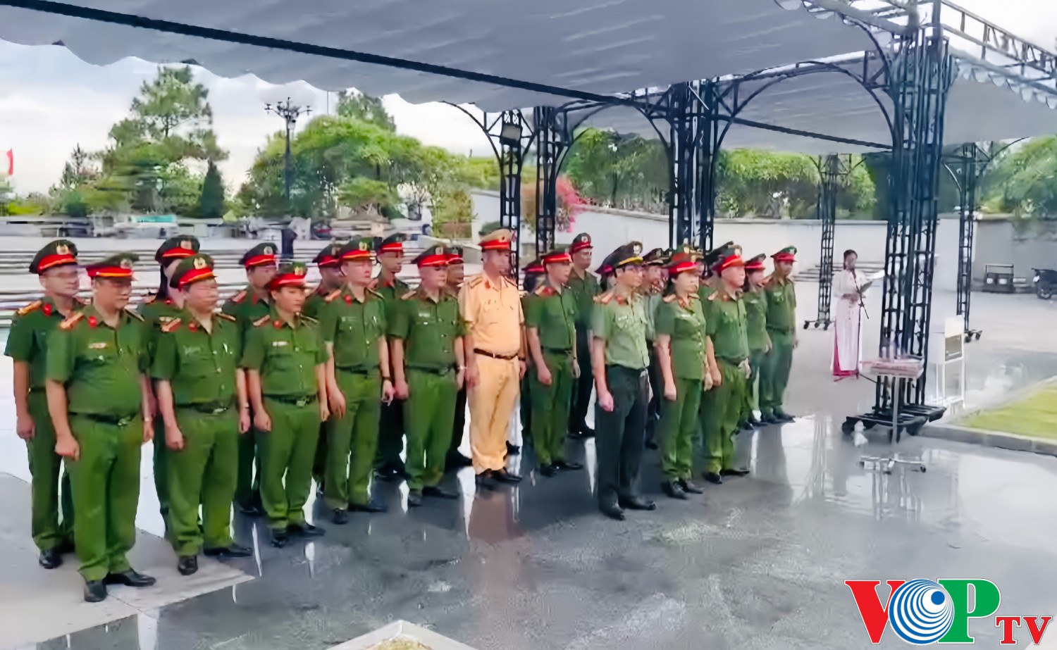 Đoàn công tác của công an Thành phố Phủ Lý tổ chức các hoạt động về nguồn, đền ơn đáp nghĩa  tại tỉnh Quảng Trị, Quảng Bình và Hà Tĩnh