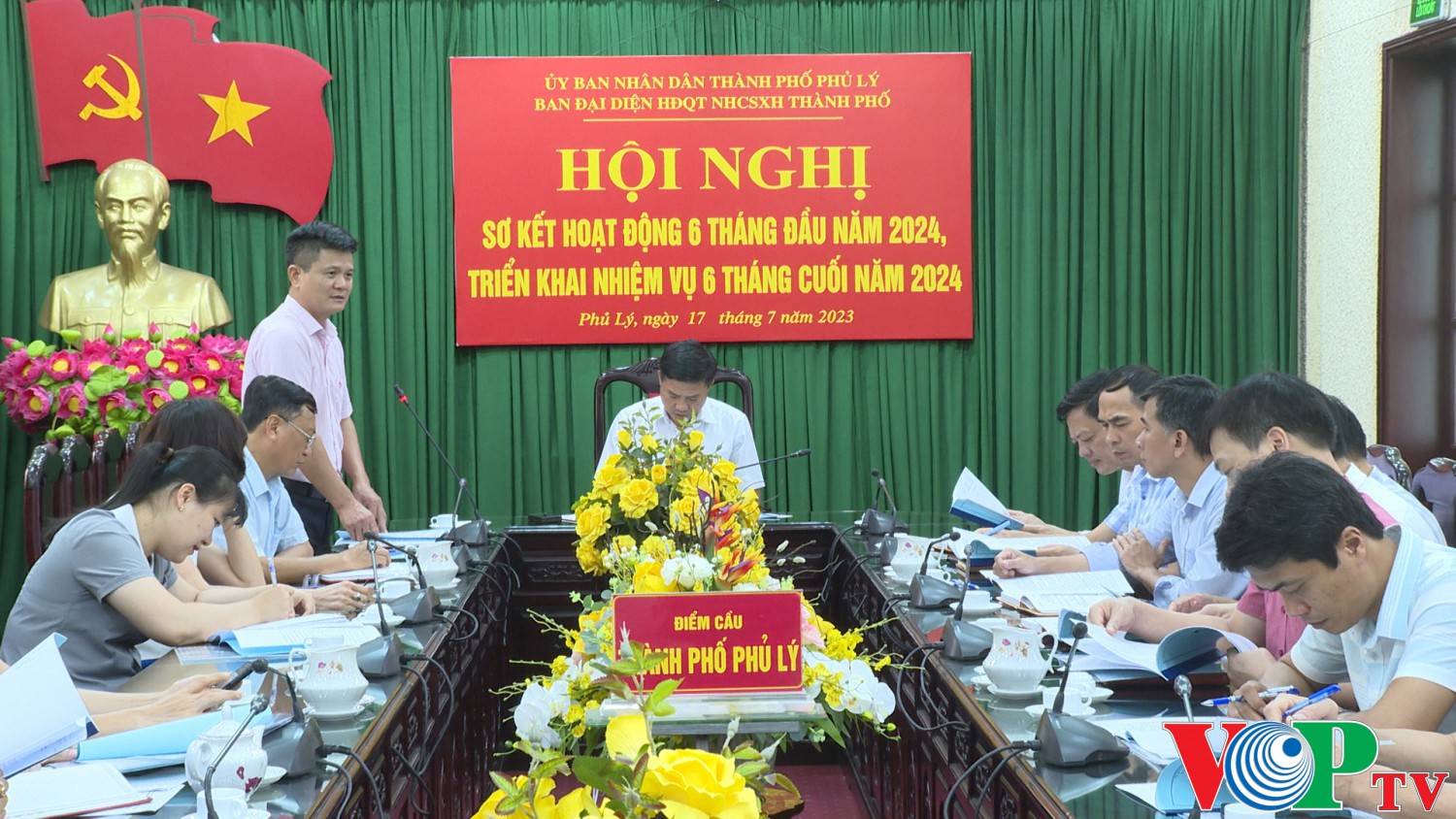 Ban đại diện Hội đồng quản trị Ngân hàng chính sách xã hội thành phố sơ kết hoạt động 6 tháng đầu năm 2024