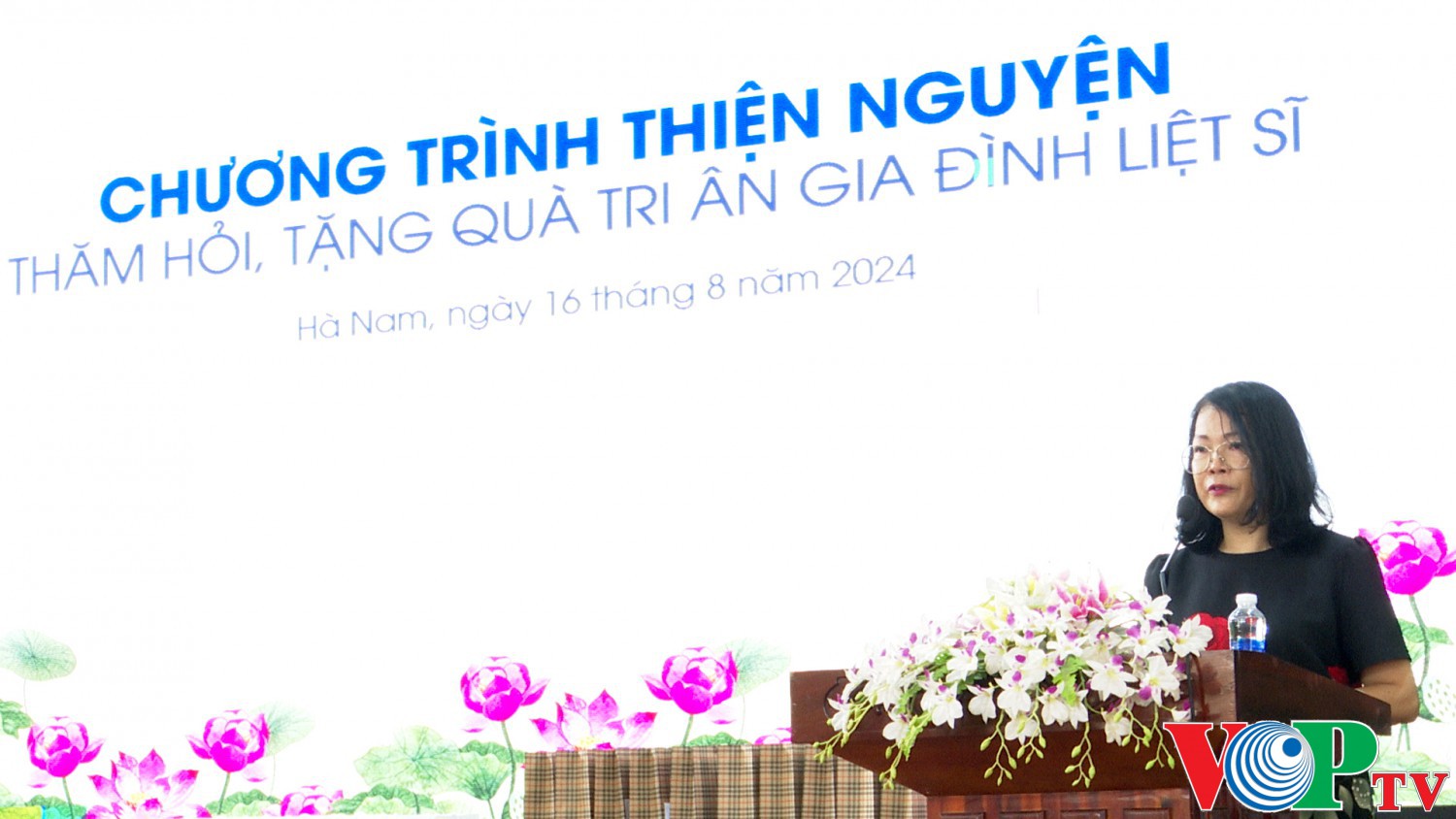 DUNG TIN 00 02 26 04 Still2303