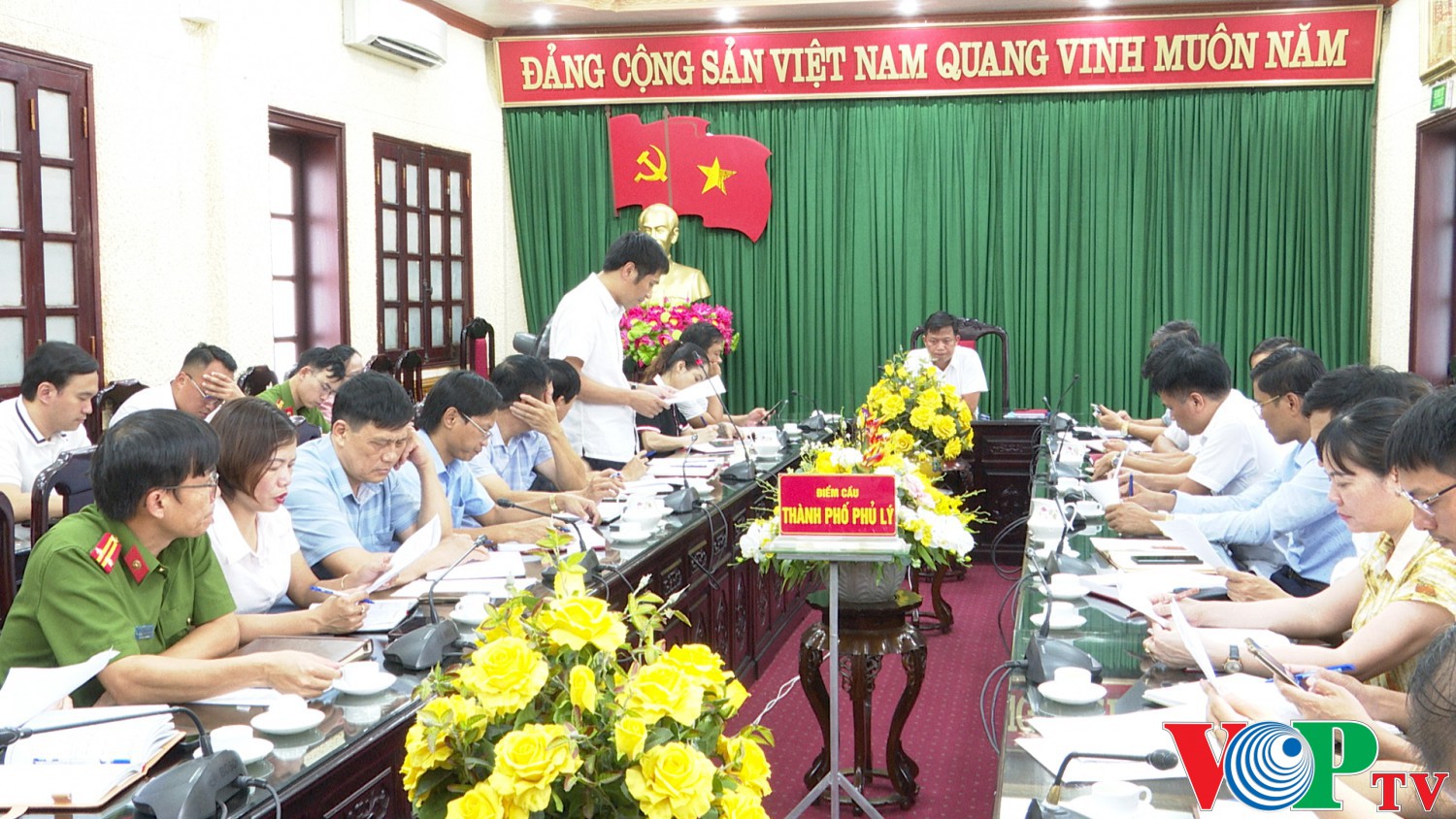 UBND thành phố Phủ Lý tổ chức Hội nghị triển khai công tác ứng phó với cơn bão số 3 năm 2024