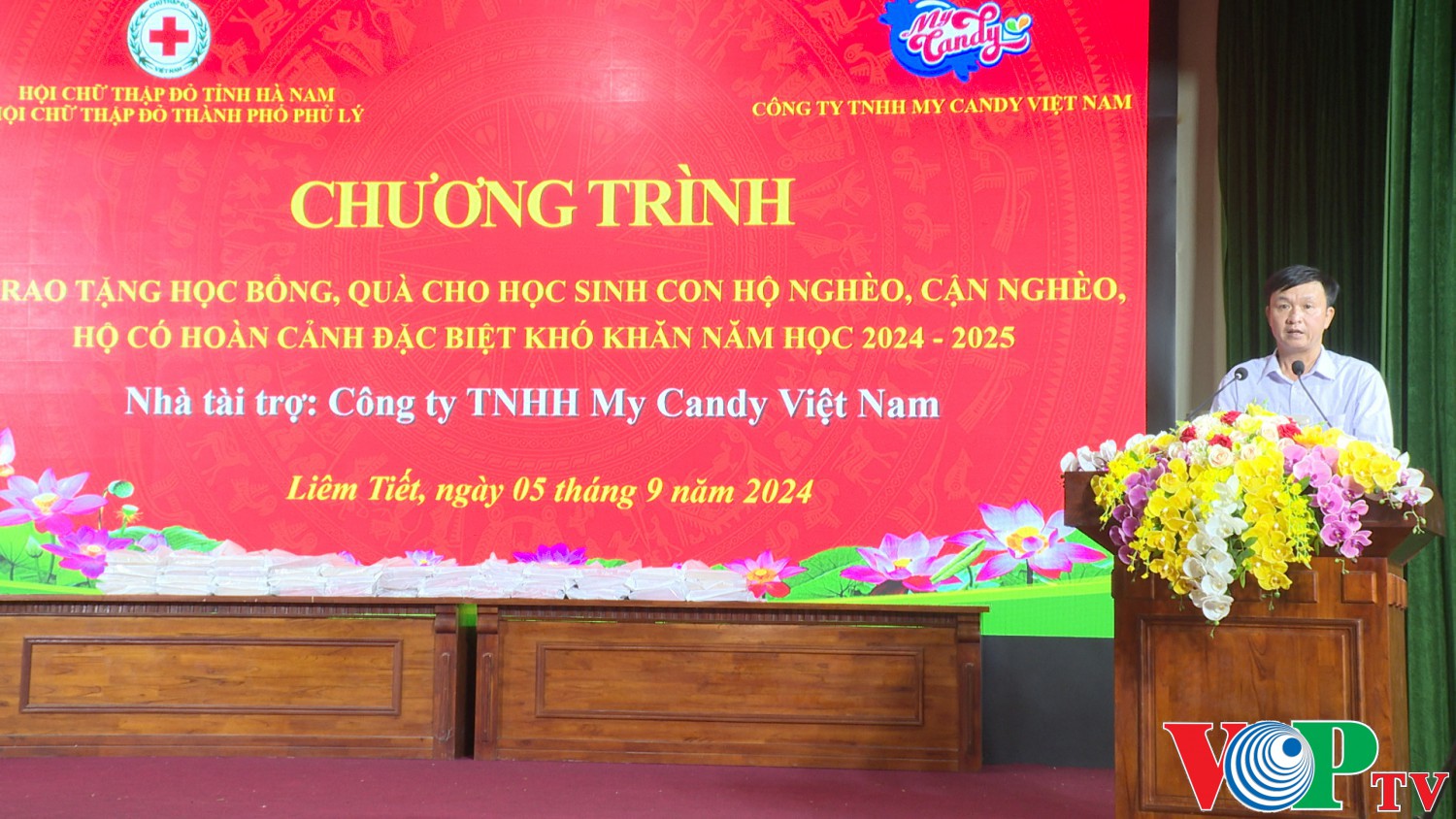 Hội CTĐ Tỉnh Hà Nam, Hội CTĐ TP Phủ Lý phối hợp với Công ty TNHH My candy Việt Nam trao học bổng cho học sinh có hoàn cảnh đặc biệt khó khăn tại xã Liêm Tiết