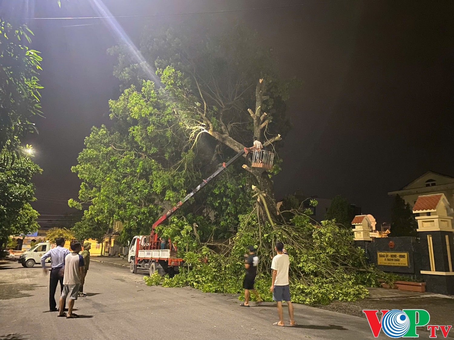 Phường Thanh Châu thực hiện các biện pháp ứng phó với cơn bão số 3 (Yagi).