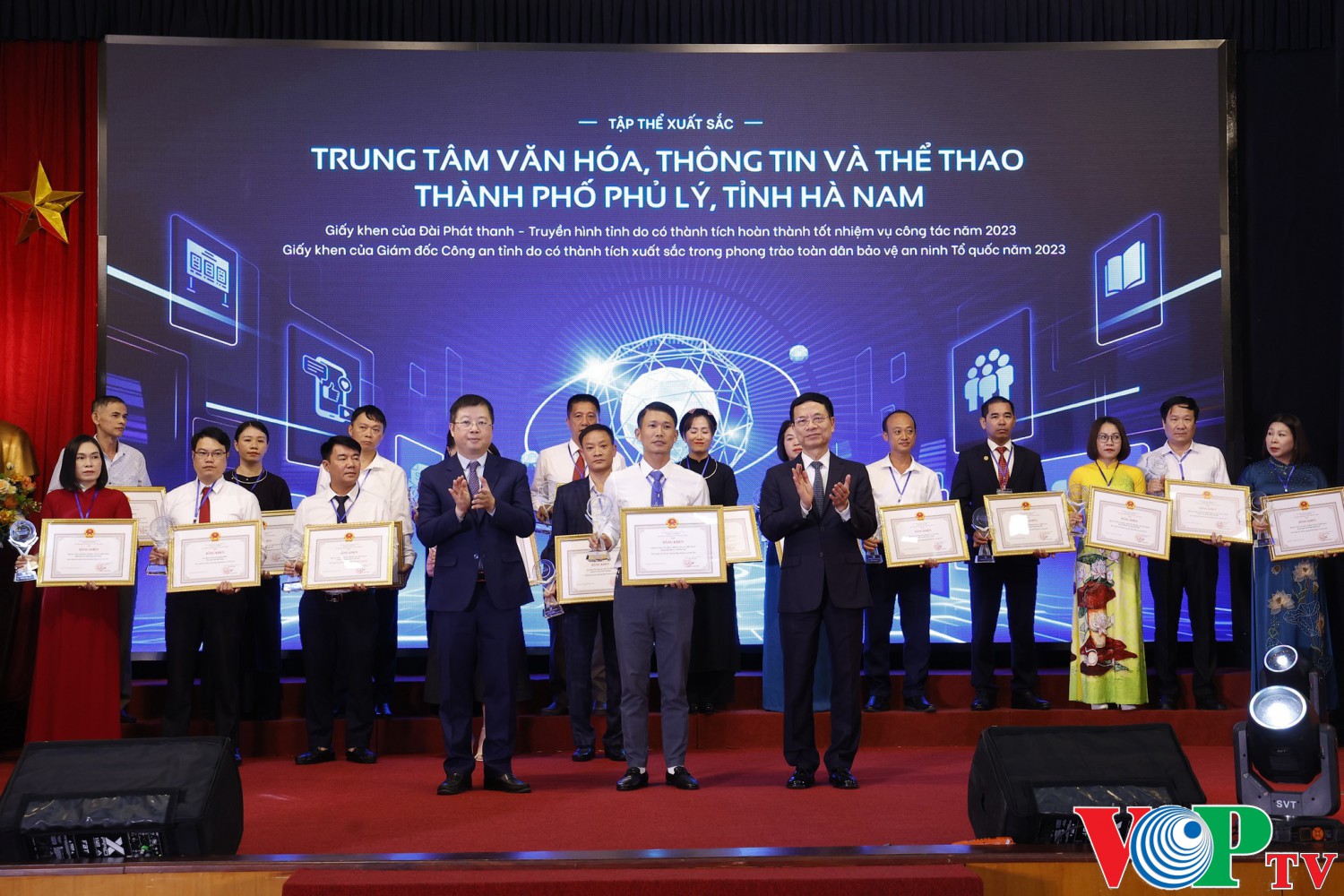 Hà Nam có 1 tập thể và 1 cá nhân được nhận Bằng khen của Bộ trưởng Bộ Thông tin và Truyền thông