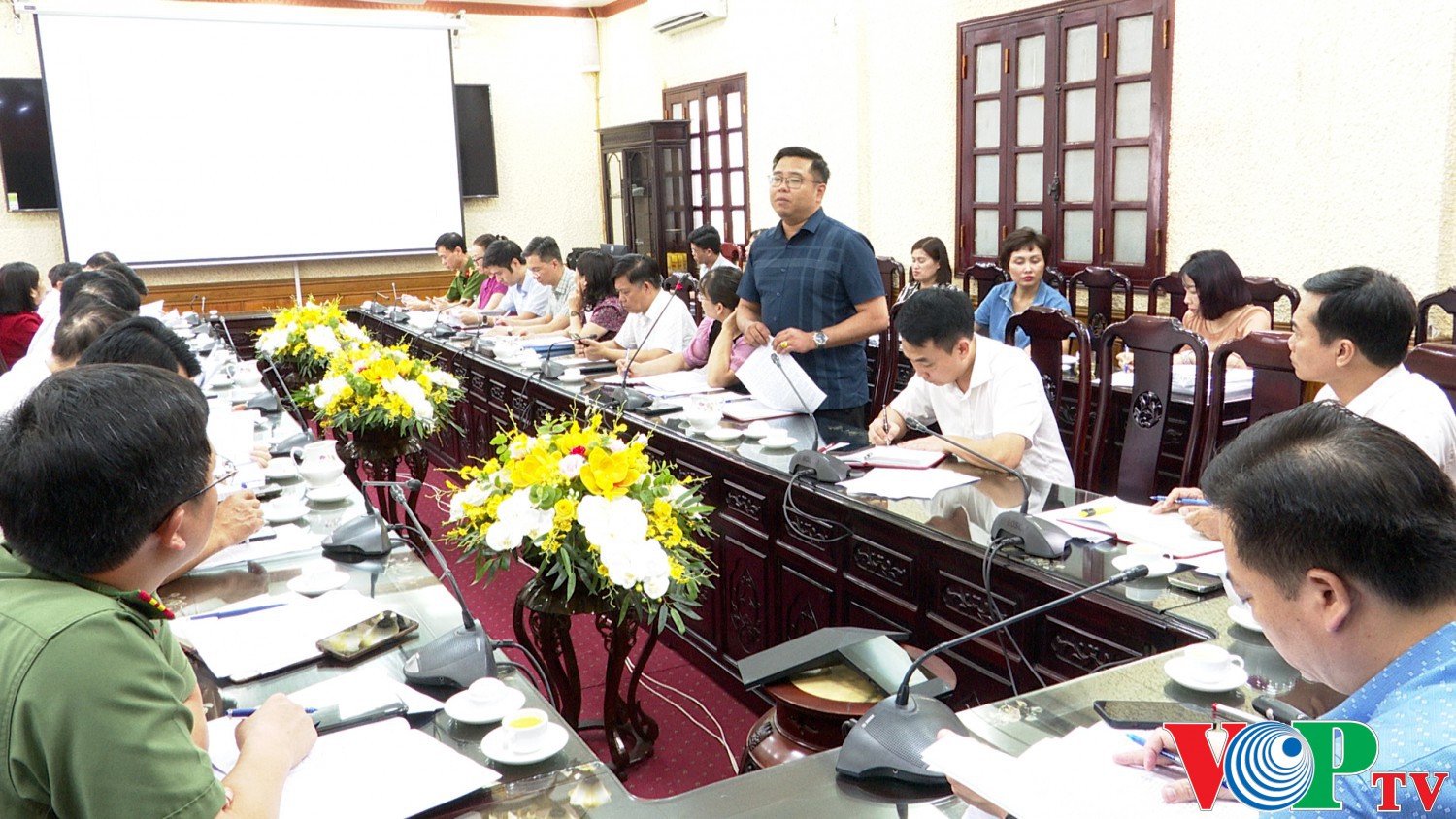 UBND Thành phố tổ chức nghe báo cáo công tác chuẩn bị cưỡng chế thu hồi đất để thực hiện các dự án.