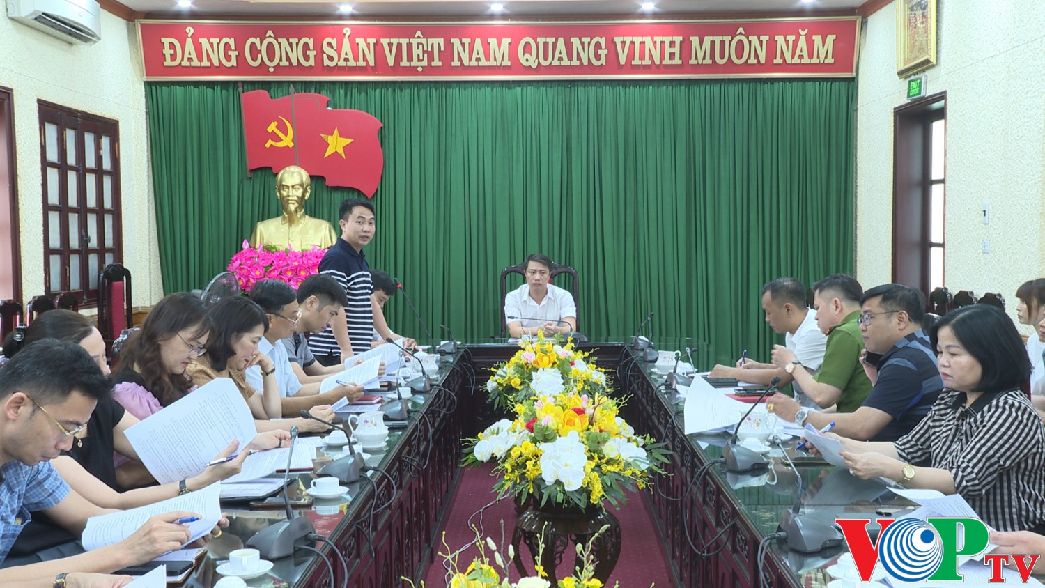 Hội nghị nghe báo cáo công tác chuẩn bị cưỡng chế thu hồi đất và cưỡng chế kiểm đếm bắt buộc để thực hiện dự án Đầu tư xây dựng Khu đô thị Đại học Nam Cao, địa bàn thành phố Phủ Lý.