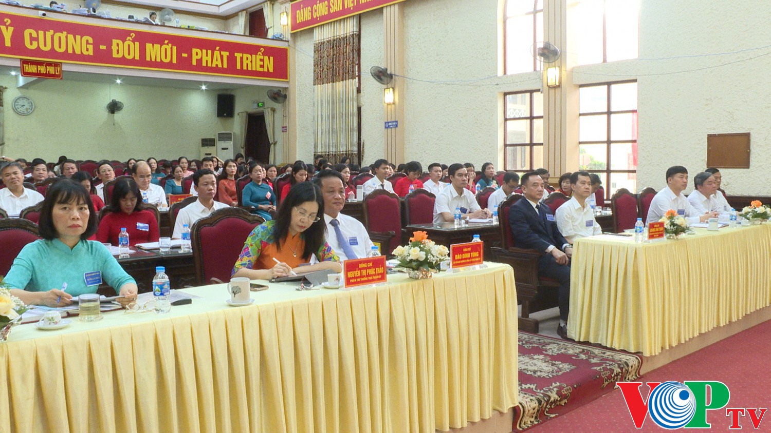 Đảng bộ trường THPT A Phủ Lý tổ chức Đại hội lần thứ II nhiệm kỳ 2025- 2030