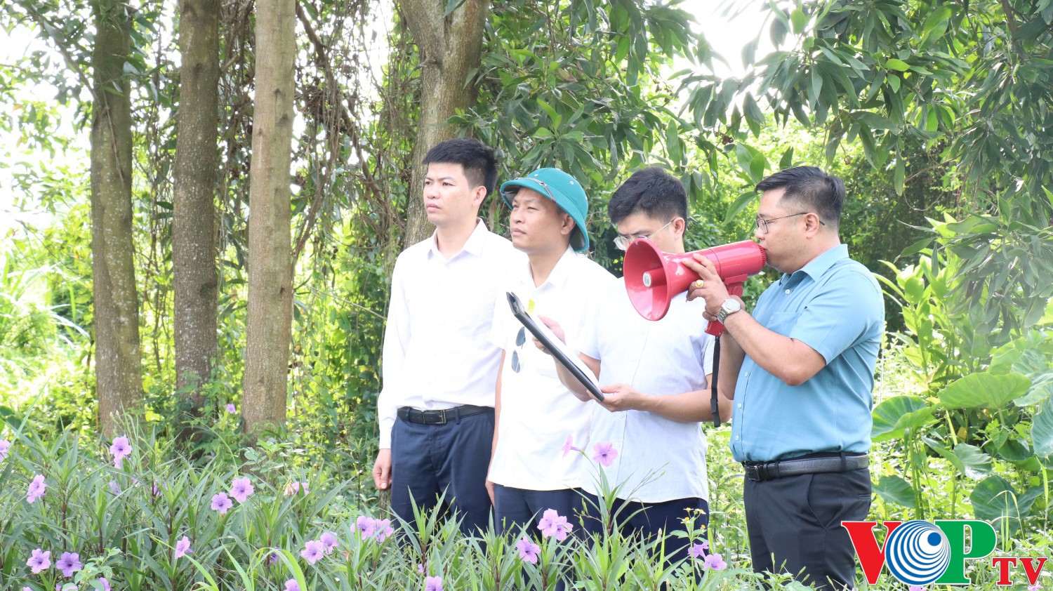 Ban cưỡng chế Thành phố tổ chức cưỡng chế thu hồi đất đối với các hộ không chấp hành quyết định thu hồi đất của cấp có thẩm quyền để thực hiện dự án