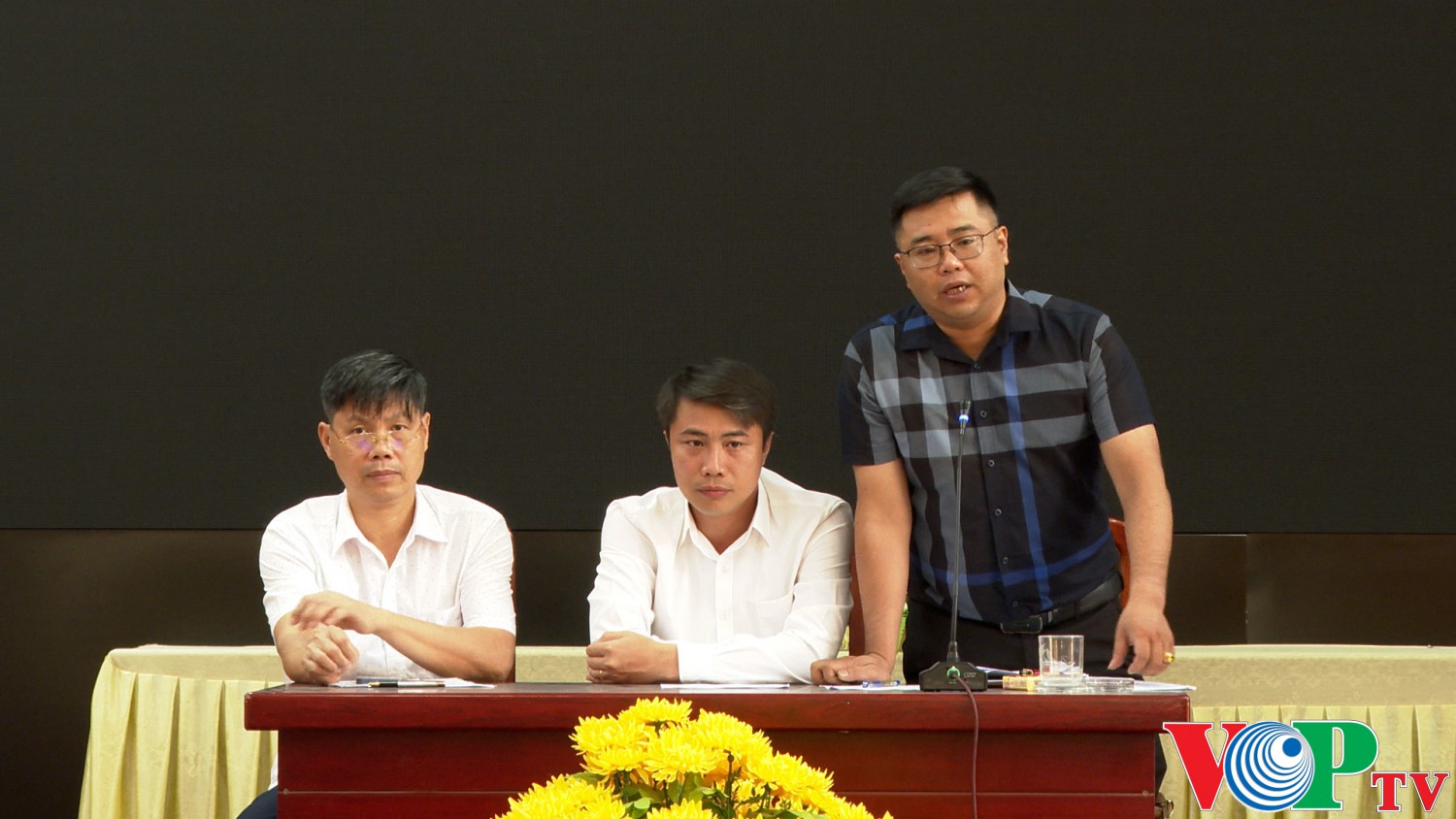 UBND thành phố tổ chức đối thoại với các hộ dân không chấp hành quyết định thu hồi đất Tại phường Quang Trung, TP Phủ Lý