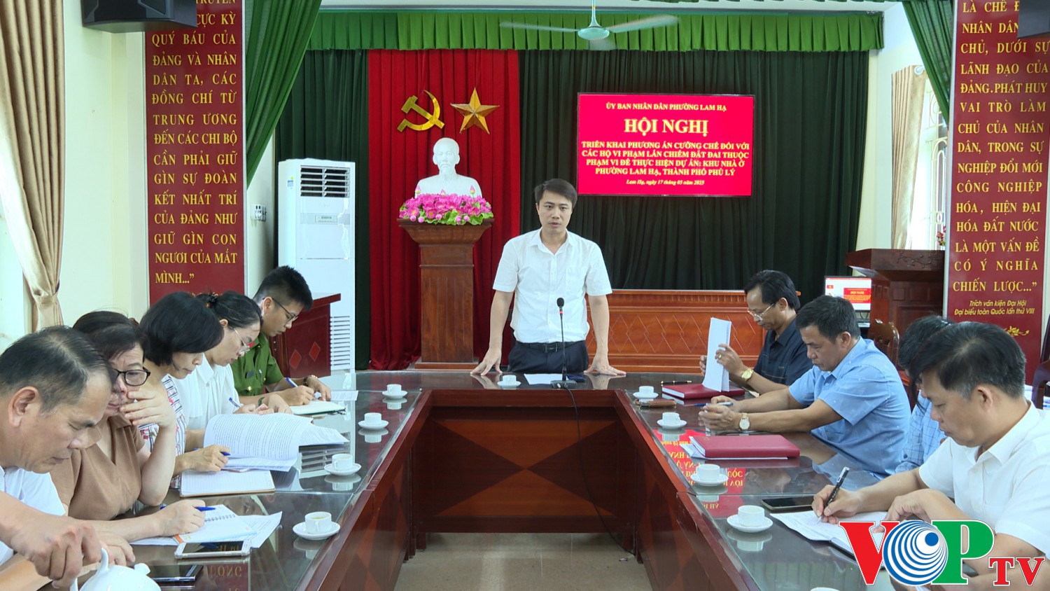 UBND phường Lam Hạ triển khai phương án cưỡng chế đối với các hộ vi phạm lấn chiếm đất đai thuộc phạm vi để thực hiện dự án: Khu nhà ở phường Lam Hạ, thành phố Phủ Lý