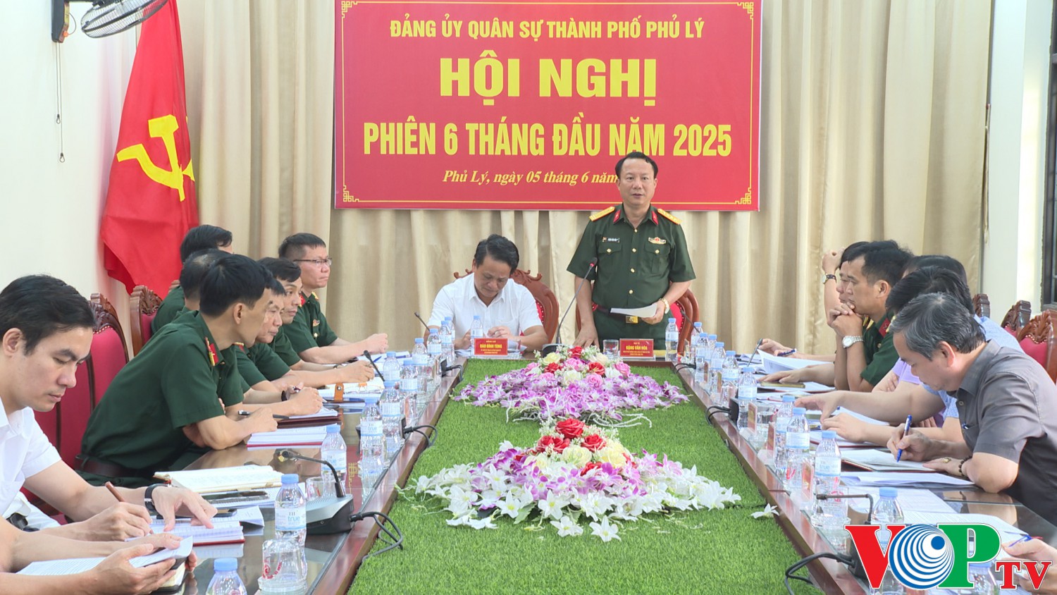 tin 00 11 39 11 Still459