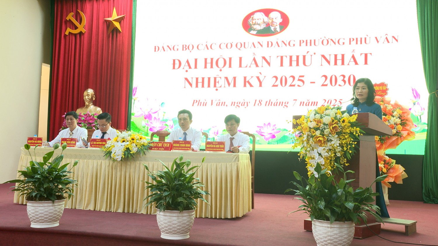 Đại hội Đảng bộ các cơ quan Đảng phường Phù Vân lần thứ I, nhiệm kỳ 2025-2030