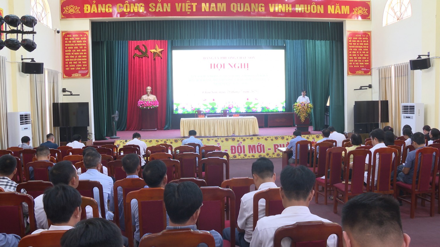 Đảng ủy phường Châu Sơn tổ chức hội nghị xin ý kiến đóng góp vào dự thảo văn kiện Đại hội Đảng bộ phường Châu Sơn lần thứ I, nhiệm kỳ 2025- 2030