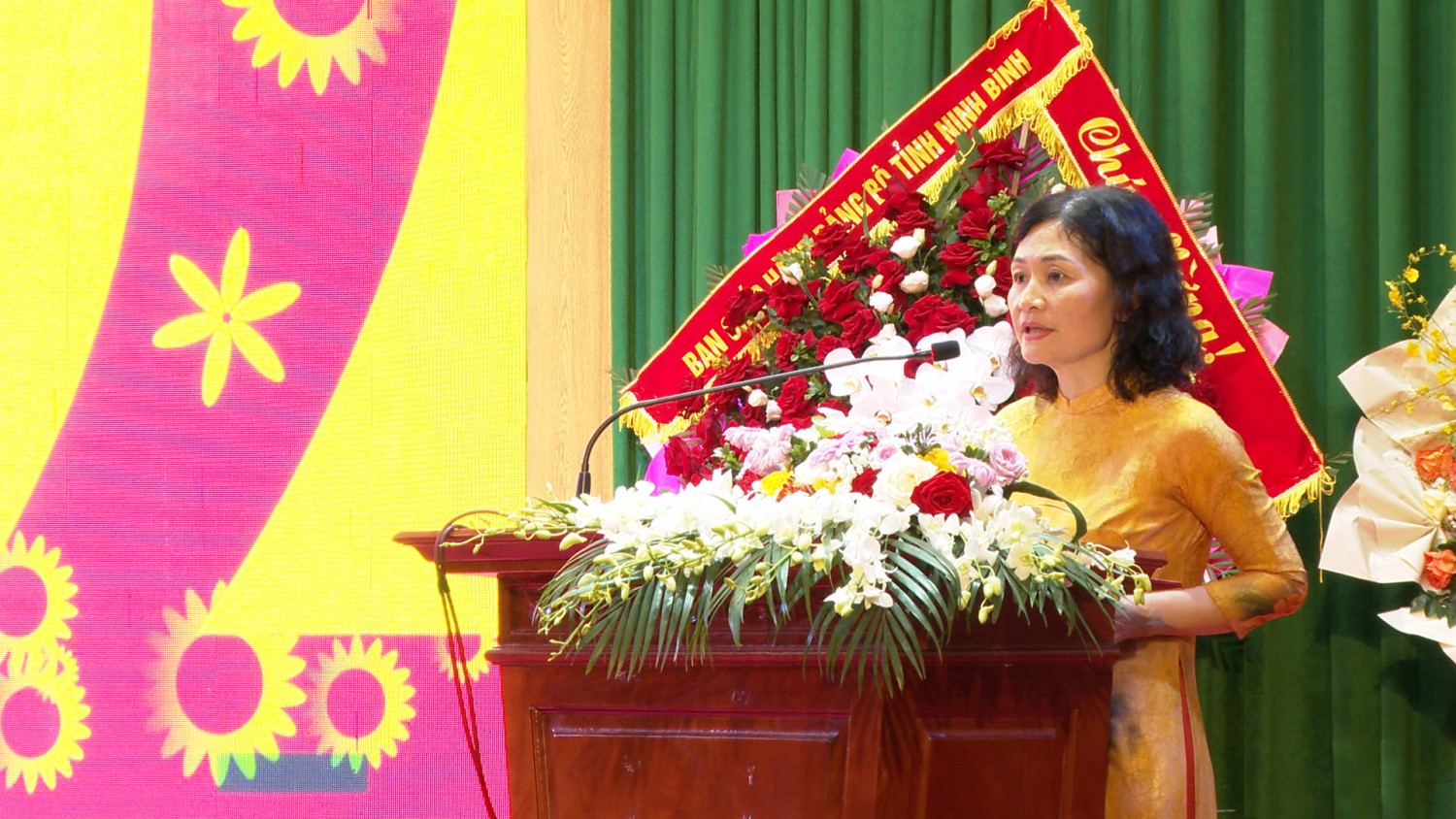 Phường Phù Vân, tỉnh Ninh Bình tổ chức đêm liên hoan văn nghệ chào mừng thành công Đại hội Đảng bộ phường Phù Vân lần thứ I, nhiệm kỳ 2025-2030.