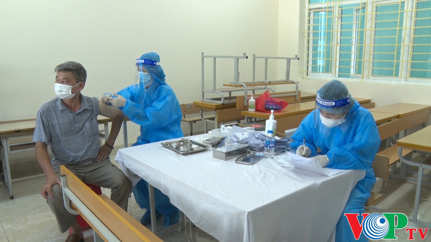 Thành phố Phủ Lý đẩy nhanh tiến độ tiêm vắc xin phòng Covid 19 cho nhân dân