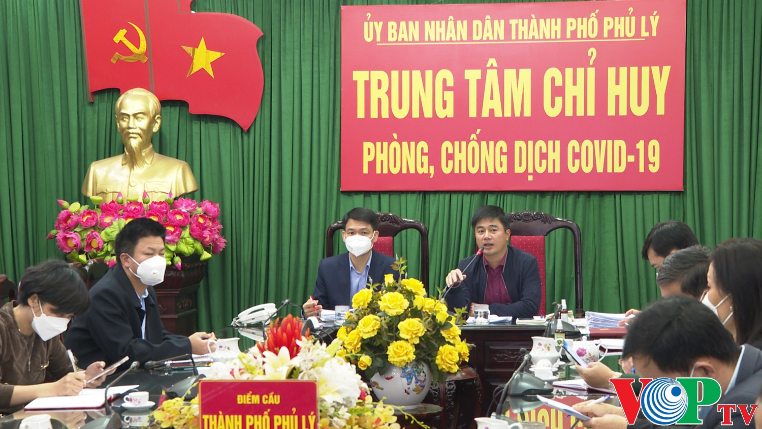 Thành phố Phủ Lý tổ chức hội nghị trực tuyến quán triệt một số nội dung liên quan đến công tác phòng, chống dịch bệnh Covid-19